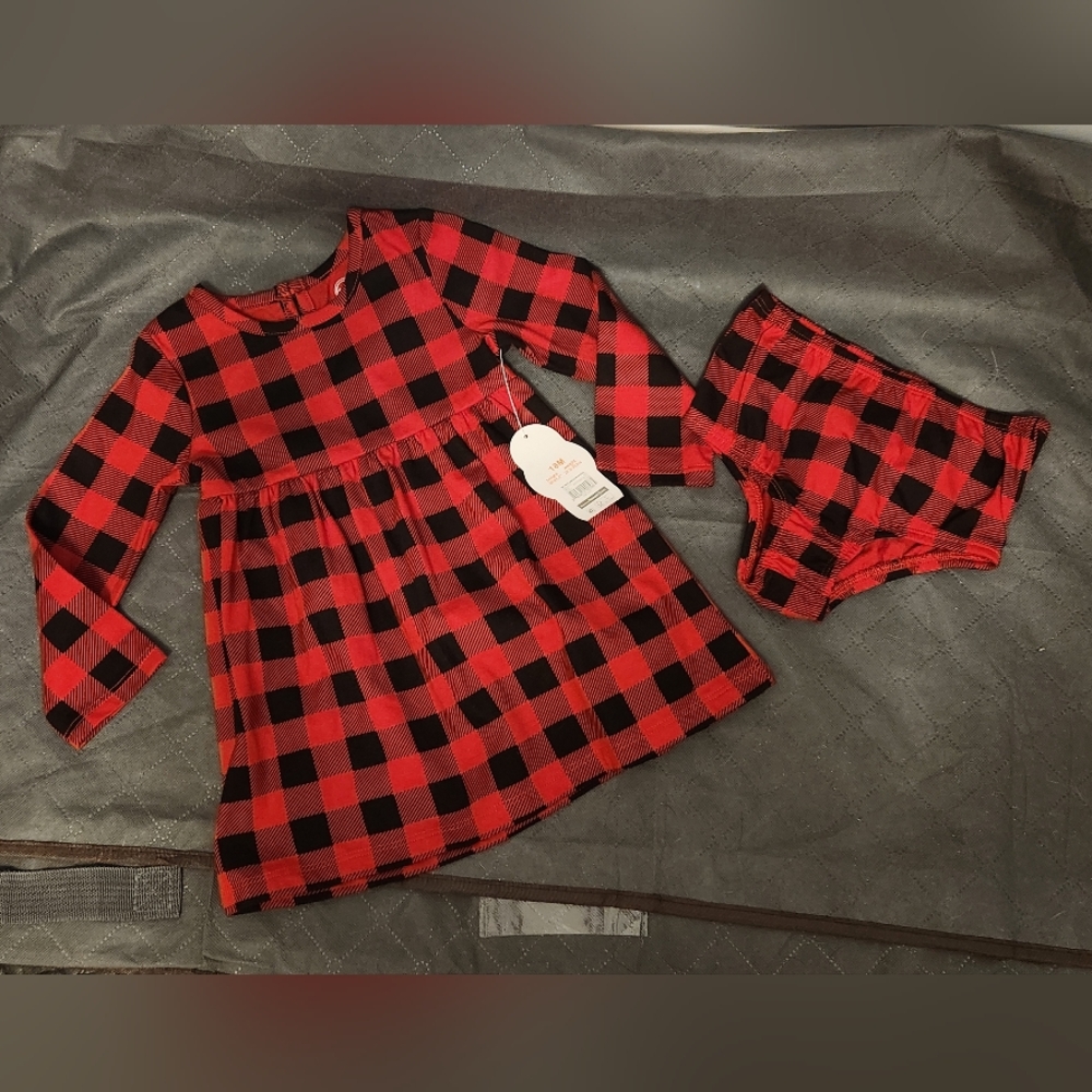 (3 ITEMS FOR $10)Red and Black Plaid Dress Set Size 18 Months NWT